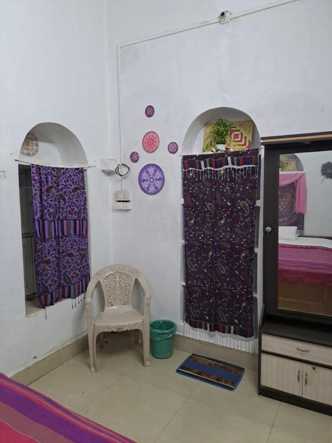 Mangla Guest House Varanasi Room photo