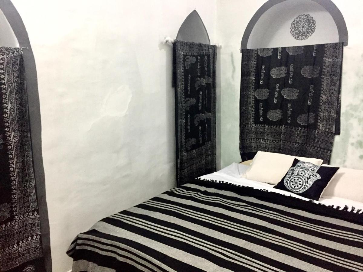 Mangla Guest House Varanasi Exterior photo